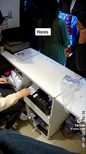 1.8M views · 6.7K reactions | #ZONA_DE_FLORES CAMARAS DEL LOCAL GRABÓ EL MODOS OPERANDI PARA ROBAR A LOCALES DE LAS GALERÍAS DE FLORES. Perfil:@Moni calle tiktok | Red Tv Continental | Facebook