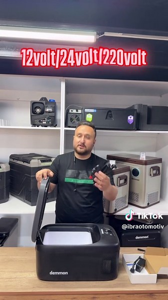 Demmon Yeni Nesil Araç Buzdolabı Sizlerle ✅ 18 Litre İç Hacim Dijital Ekran 12/24/220 Volt Çalışma Özelliği 220 Volt Dönüştürücü Adaptör Hediyeli Sipariş İçin Bizimle İletişime Geçebilirsiniz ✅ İBRA OTOMOTİV ISITMA SOĞUTMA VE SOĞUTMA SERVİSİ DEMMON YETKİLİ SERVİS & SATIŞ 📞:0501 566 2852 ORHANLI / TUZLA / İSTANBUL 🚚WEBASTO 🚚TAKOGRAF 🚚ARAÇ BUZDOLAP 🚚OTO ELEKTRİK & AKSESUAR 🚚KLİMA & TAVAN KLİMA 🚚SATIŞ MONTAJ BAKIM & ONARIM #demmon #tavankliması #demmonbuzdolabı #webasto #tako