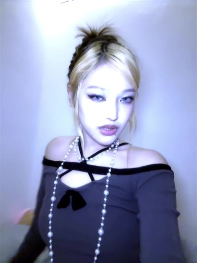 Rarity💎 (@rareaboutme)’s videos with Girlfriend - Avril Lavigne