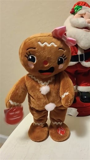 Gingerbread girl milkshake dance #gingerbread #christmas #funny