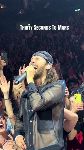 Experience Thirty Seconds to Mars Live in Concert