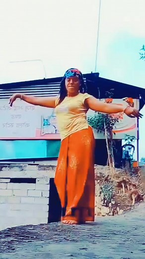 Traditional Dance Performance in Vibrant Attire