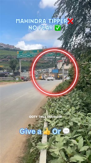 Perfect Uphill Turn! Mahindra Tipper Shows 100% Ghat Driving Skill