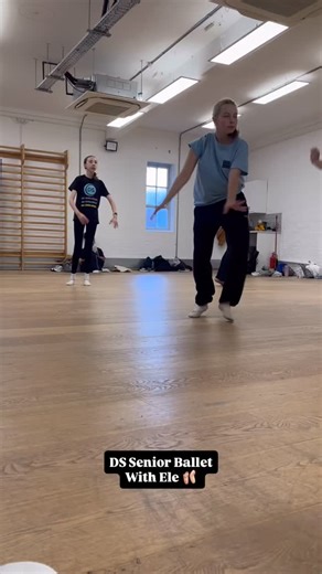 DS Academy Senior Ballet and Pointe 並 What a special day of dancing with our DS birthday girl @gattiele ✨並 Want to dance with us? Get in touch! #dance #dancestables #kidsdanceclasses #londondance #ballet #kidsballetclasses #dancestudio #islingtonlife #islingtonstidios | Dance Stables | Facebook