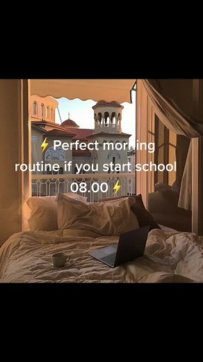 Perfect morning routine if you start school 08.00 #greenscreen#fypppp#preppy