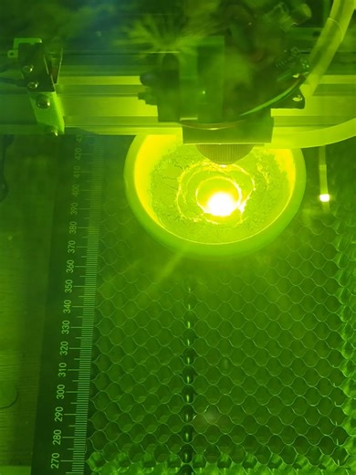 Can a Laser Actually Make Ruby? Using a CO₂ laser, I tested whether aluminum oxide and chromium oxide could form ruby. Ruby did form—but growing it into a solid crystal proved far more difficult than expected. #Ruby #SyntheticRuby #Laser #Gemstone #shellrus