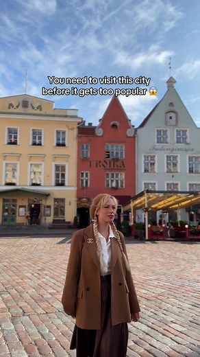 You NEED to add this European city to your bucket list. It’s like a fairytale come to life 🏰✨ The city of Tallinn, Estonia, is one of the best-preserved medieval towns in Europe. Take a stroll through the cobblestone streets that seem like they were plucked straight out of a storybook, enjoy an aurhentic medieval meal, or just enjoy wandering around and enjoying all of the incredible ancient architecture that seems to whisper secrets of the past as you wander by. Tallinn was hands down my favou