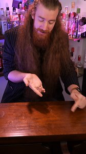 859K views · 11K reactions | So lässt du jede Münze ganz einfach verschwinden... #Magier zauberer #tutorial #Münzentrick | Daniel Hank - Zauberkünstler | Facebook