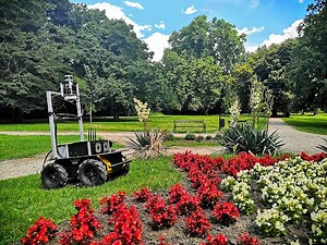 Husky A200 | Autonomous navigation in three different environments