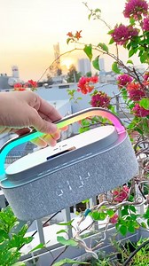 3.5K views |  Loa Bluetooth S305 – Âm Thanh Vòm 360°, Sạc Nhanh 15W ⏰ Nghe nhạc  | Xem giờ  | Đèn LED RGB lung linh ✨  Âm thanh sống động – Decor cực chất cho phòng ngủ, studio!  Thiết kế hiện đại – Nhỏ gọn mà “có võ” | Mạnh Tiến - micthuamgiabuon.vn | Facebook