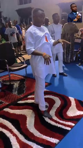 Baba loves akwa ibom praise songs | Shekinah Arena Gospel Ministries