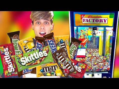 Scoring THE ULTIMATE JACKPOT on the Chocolate Bar Claw Machine Pusher!