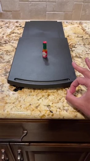 Mire Nyae on Instagram: "Emotional Reviews: How Sentiment Shapes Buying Decisions Emotional reviews—those filled with excitement, disappointment, anger, or personal stories—carry more psychological weight than factual reviews. Consumers connect strongly with emotion rather than data. A single dramatic 1-star review can overshadow dozens of rational 4-star ones. Meanwhile, passionate 5-star reviews often persuade buyers more effectively than objective product descriptions. This emotional influenc