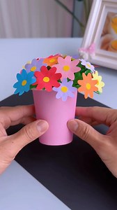 Spring is coming! Let’s make a small potted plant together! #parentchildhandcraft #origami #handmadediy paper craft | paper craft