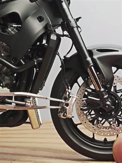 Building Tamiya 1-12 CBR1000RR-R: Part 03 Overview