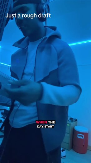 If loneliness had a sound, it’d be this. #midnightthoughts #lonelynights #relateable #inthefeels #fyp