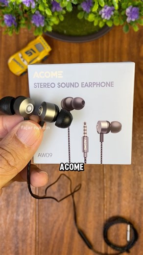 Acome aw09 wired headset is affordable and has really good sound quality.