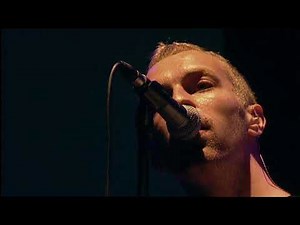 Coldplay - God Put a Smile Upon Your Face (Live at Glastonbury 2002)