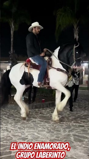 The Indian in Love, Laberinto Group