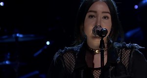 Jimmy Fallon - Noah Cyrus ft. Labrinth: Make Me (Cry)