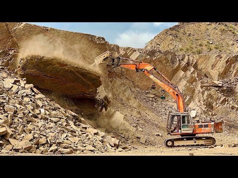 EXCAVATOR OPERATOR VIEW: Humming and Drilling in Action!” #excavators #stonemachinery #sand #mining
