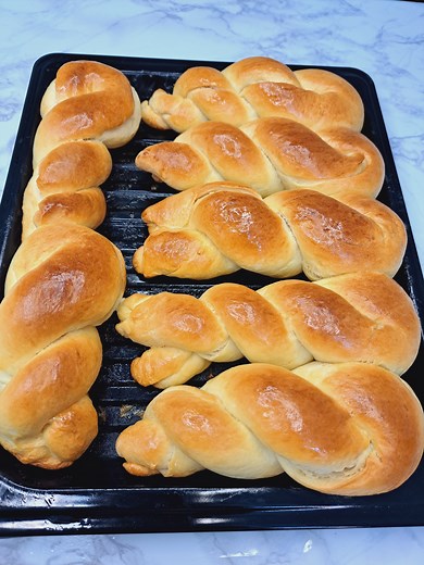 How to make perfect Twist Bread recipe | Lady B Kitchen & Lifestyle