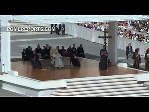 Pope explains the meaning behind 'Catholic and Apostolic' Church