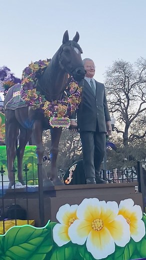 ALL HAIL to the Krewe of Endymion 2025! The Endymion parade rolled down the streets of New Orleans tonight! Endymion features 37 floats. Many are tandem units with up to nine sections, meaning Endymion rolls on over 80 chassis! The motto of the Krewe is “Throw Until it Hurts” and they toss over 15 million throws along the parade route! We had a blast! Video coming soon! Happy Mardi Gras Everyone!💜💚💛#endymion #biggest #wow #mardigras #mardigrads2025 #neworleans #mardigrasneworleans #kreweofend
