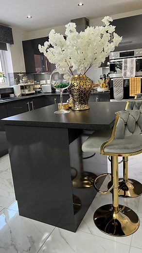 Hi my lovelies 👋🏾👋🏾as the Ruth that I’m ( Ruth abokoku) 🤣😮‍💨 I love cooking for my man and he enjoys my food 🥰🥰 na man wey get sense we go pamper 🤗🤗 . Will you be trying this Adiators ? Easy yummy lunch/dinner inspo. . Like and save for more . Happy Tuesday my loves ❤️ | Adiat Oke