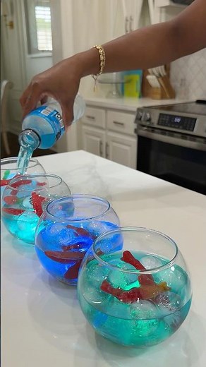 A Colorful Drink Your Kids Will Ask for Again! 🌈 #SummerDrinks #EasyRecipes #FamilyFriendly