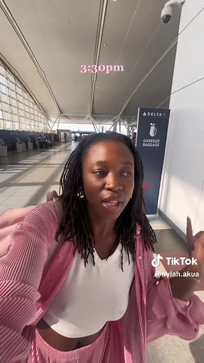 The quickest way to get through the airport is to have airline status & a combination of TSA pre-check & CLEAR! #traveltipsandtricks #travelwithme #travelhacks #jfkairport