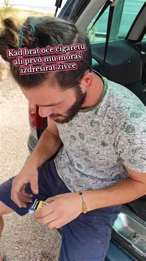 Složna braća grade kuću uz humor i rad