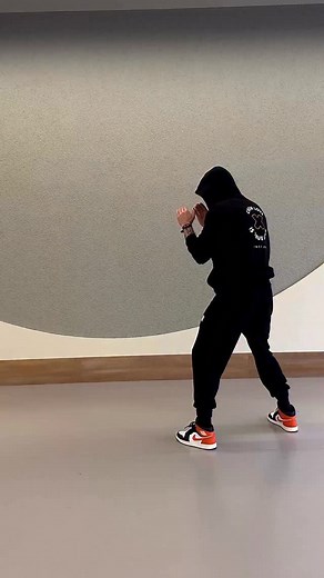 44K views · 6.4K reactions | Combo 1-S-4-2-P壘 #boxingtraining #boxen #boxinglife #kampfgeist #fightcoach #boxtraining #boxingmotivation #trainharder #disziplin #boxingcommunity #boxinggym #niemalsaufgeben #mindsetofachampion #kämpferherz #hardworkpaysoff #trainlikeabeast #fighterspirit #boxsport #mentaltoughness #chasinggreatness #usaboxing #boxenmachtstark #powerwithin #starkebleiben #boxingfocus | Petr Scholl - Boxing & Fitness | Facebook