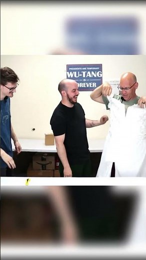 Finding a WEDDING DRESS in an AMAZON MYSTERY BOX 😳 #sidehustle