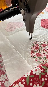 You HAVE to see this! 🎉 Sew Shabby Quilting absolutely nailed it with their new digital panto, Bountiful Feathers. It's the perfect homage to those lovely hand-guided feathers! #longarmquilting #longarmquilting #freemotionquilting #quilting #sewing | Adventures in Quilting