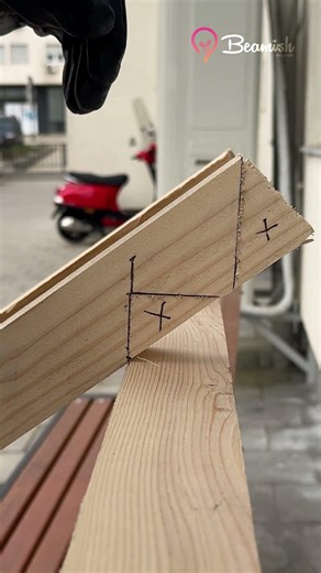 Rafter Cutting Hack #diy #wood #rafters #cuttingtrick