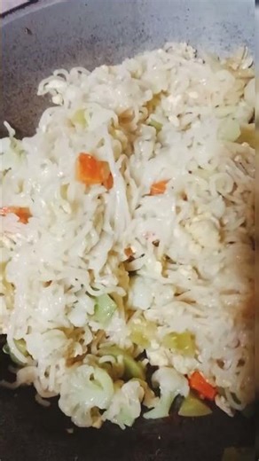 Noodles 🫕🥘#food #noodles #recipe #homemade #shorts #shortvideo #youtubeshorts #ytshorts #shortsfeed