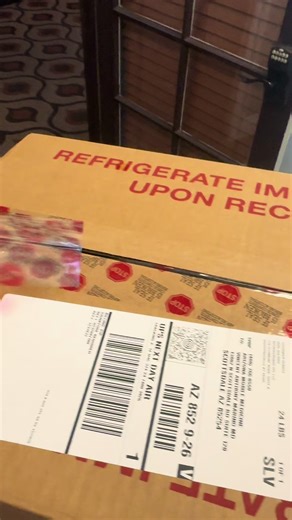 ✨ Know what’s being injected into your face ✨ Not all injectables are the same. FDA-approved products like Dysport should be: ✔️ Purchased directly from the manufacturer ✔️ Opened in front of you ✔️ Drawn up in front of you ✔️ Clearly labeled with lot numbers and expiration dates There are counterfeit products circulating, which is why transparency matters. Always ask questions and advocate for yourself. At Arizona Medical MedSpa, patient safety and product integrity come first. 📍 Scottsdale, A