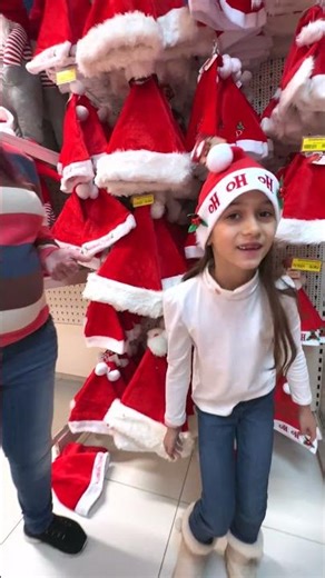 Când copilul VEDE adevărul la cumpărături ÎNAINTE de Crăciun 😬 #shorts #viral