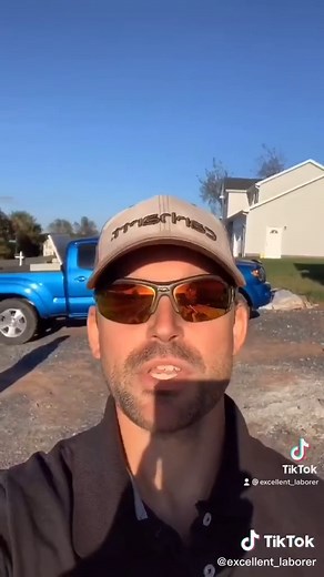 How to use a framing square! #fyp #fyi #lifehacks #carpentry #tools #square #framing #YesDayChallenge