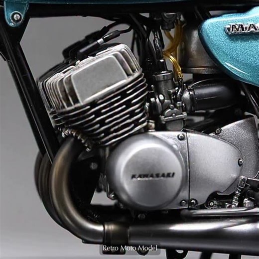 Retro Moto Model | Scale Builder | Thank you for 20,000 builders around the world 🛠️ More vintage machines coming. | Instagram