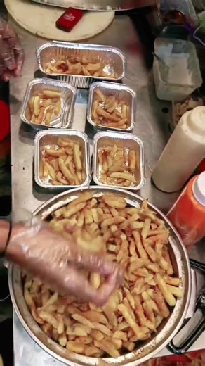 Pizza Fries 🍟❤️#03112551108 #marvifastfood #zingerburger #clubsandwich #broast Address shah latif town Sector 17A Near Mangal Bazar