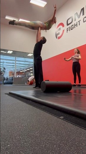 WE TRIED The Dirty Dancing LIFT in the Gym and this is what Happened / Dovgan Dance #dirtydancing