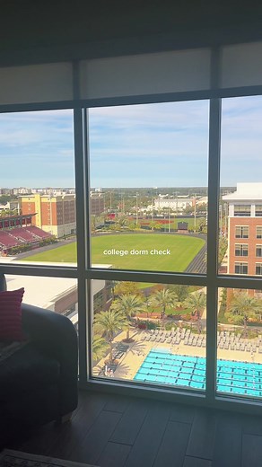 College Dorm Life in University of Tampa