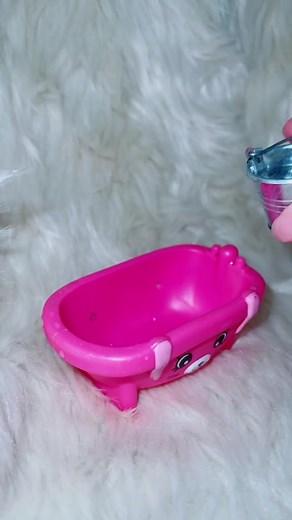 1.6K views · 46 reactions | Bubble bath  #lol #loldoll #shopkins #pretendplay #relaxing #bubbles #hottub #cute #ayiplays | Ayiplays | Facebook