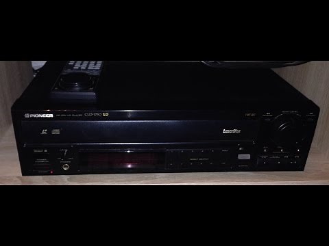 Pioneer CLD 1750 Laserdisc player unboxing and overview
