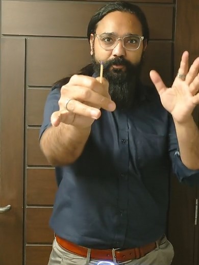 Matchstick Vanish Magic trick 🎩 | Magic trick Explain #nadirali #TikTokislove #TikTokGaGa #DilDilPakistan #foryoupage #foryou #viralvideo #magic #shorts #shortsfeed #viral #magician #fun #grow #tiktok #fyp #fypシ
