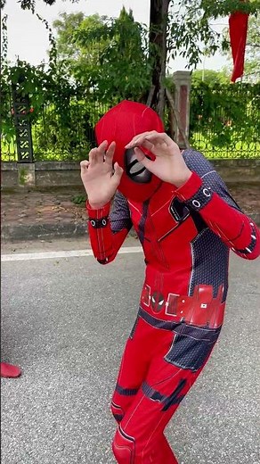 SPIDER-MAN IS DEADPOOL'S WORST BULLY! 😂 Marvel Shorts