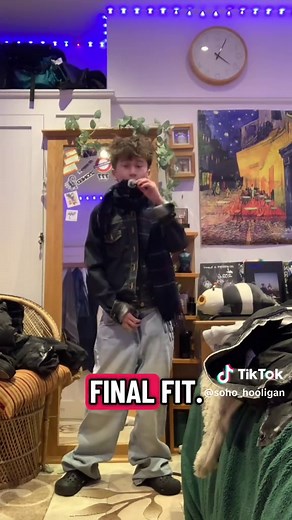 Discovering GNG in Soho: A Unique Experience