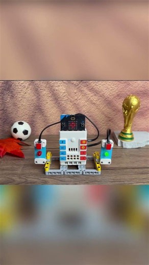 Build a World Cup Draw Machine with micro: bit